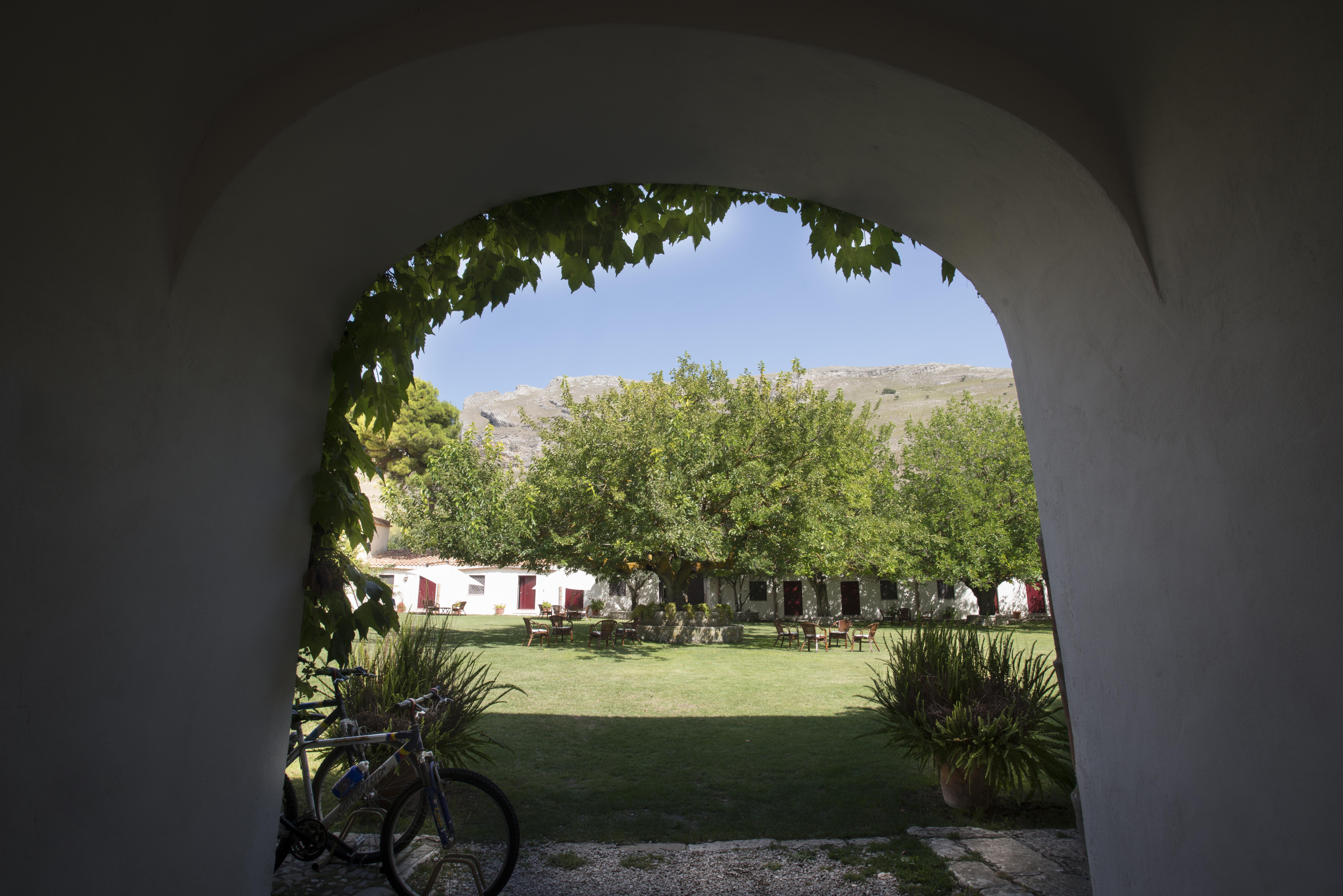 Masseria Rossella เปียนาเดยีอัลบาเนซี ภายนอก รูปภาพ