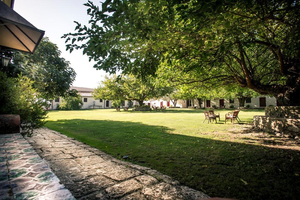 Masseria Rossella เปียนาเดยีอัลบาเนซี ภายนอก รูปภาพ