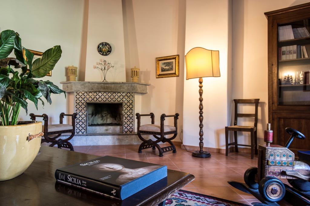 Masseria Rossella เปียนาเดยีอัลบาเนซี ภายนอก รูปภาพ