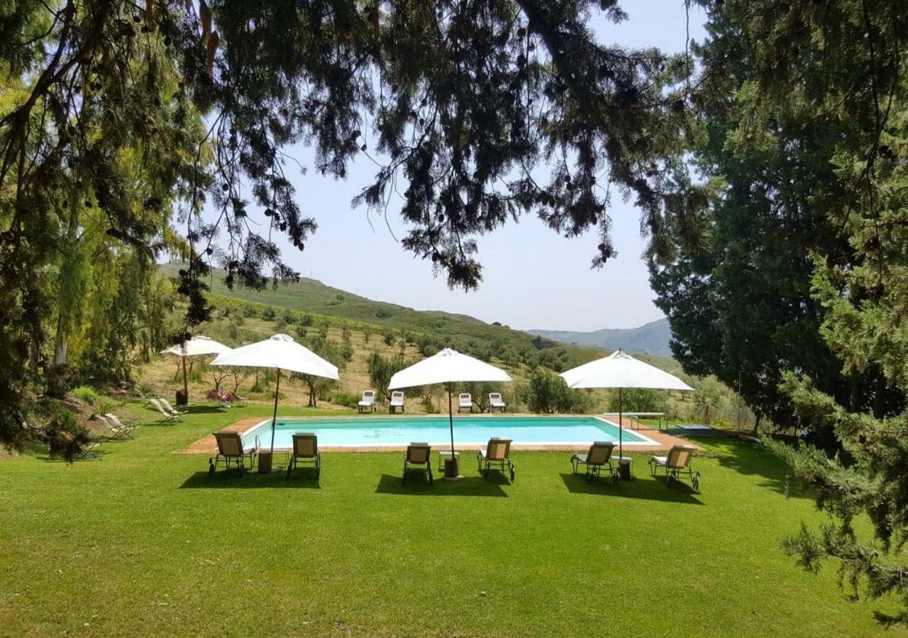 Masseria Rossella เปียนาเดยีอัลบาเนซี ภายนอก รูปภาพ